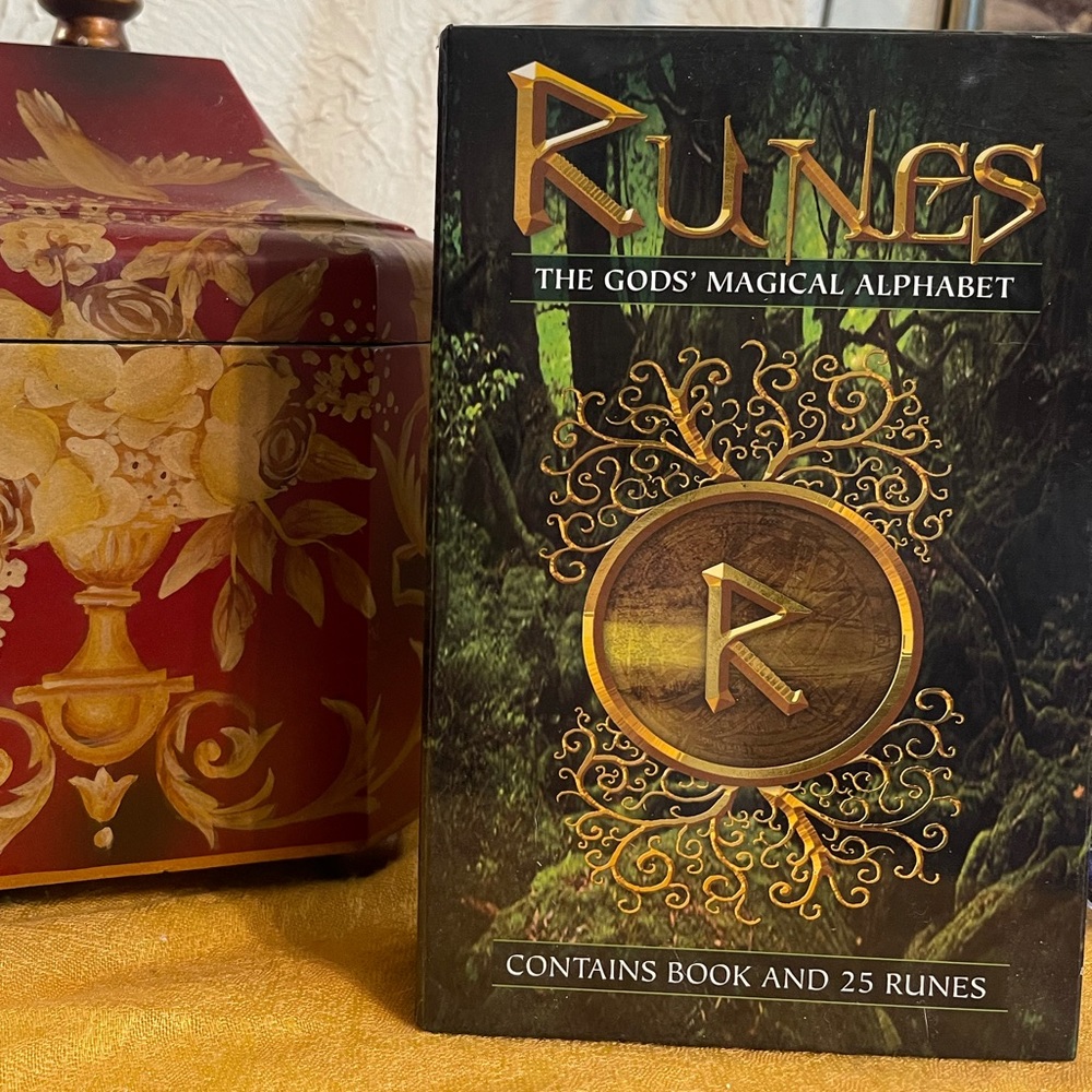 Runes 🔥✨❤️